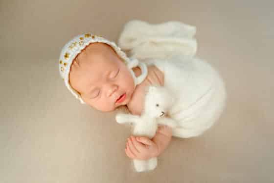 Newborn Photographer - Zesty Orange Photography by Olesya Redina